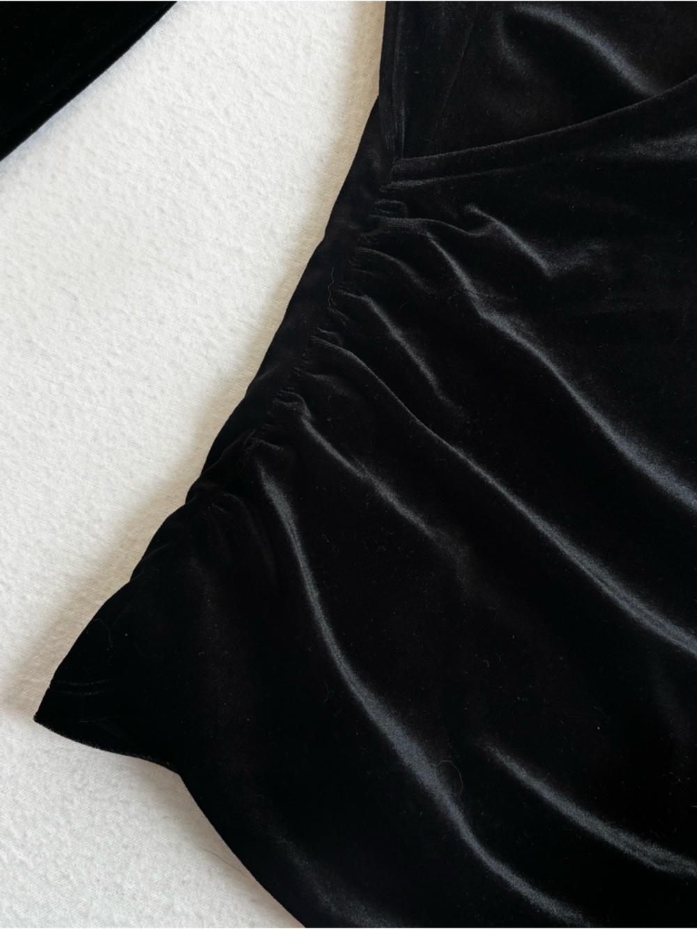 Sundance Black Velvet Faux Wrap Ruched Side Top Womens Medium Balletcore Classic - Picture 8 of 8